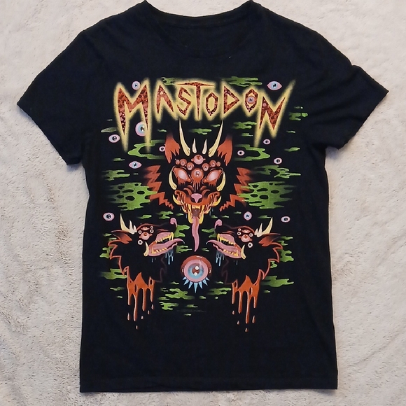 RARE Mastodon Graphic Tee - Picture 1 of 3
